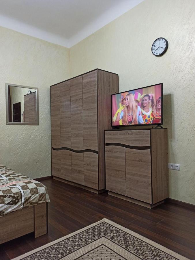 Квартира В Самом Центре Wi-Fi Apartamento Chernivtsi Exterior foto