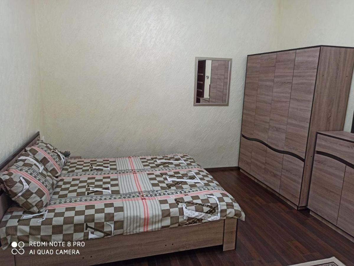 Квартира В Самом Центре Wi-Fi Apartamento Chernivtsi Exterior foto